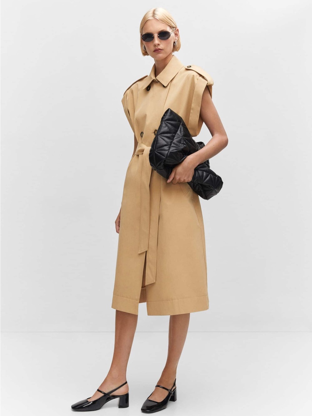 Classic Sleeveless Trench Dress in Camel